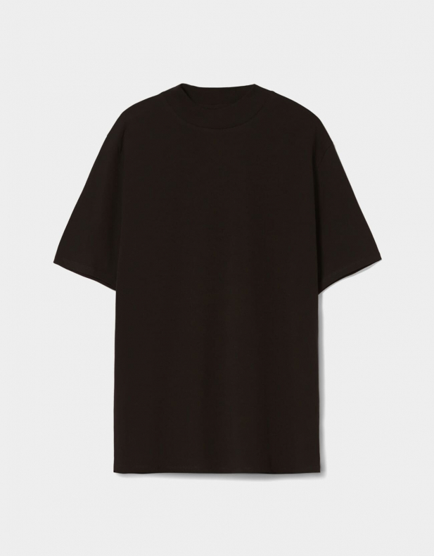 T-Shirt im Slim-Fit mit geripptem Stehkragen