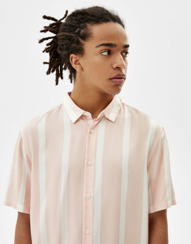 Hemd mit kurzen Ärmeln und Streifen