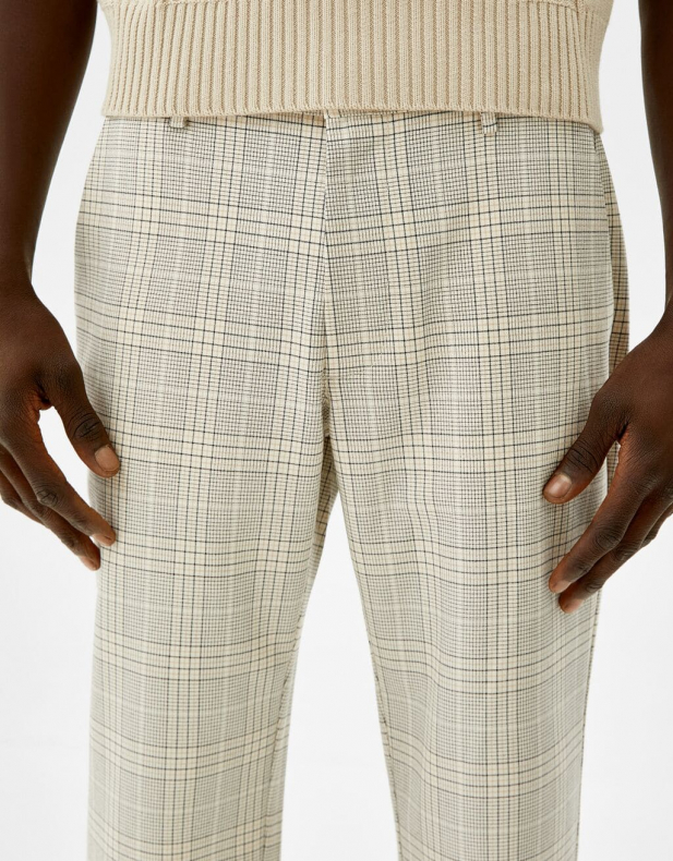 Eng geschnittene Slim-Fit-Hose mit seitlichem Gummizug