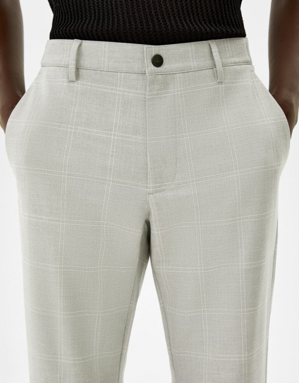 Eng geschnittene Slim-Fit-Hose mit seitlichem Gummizug